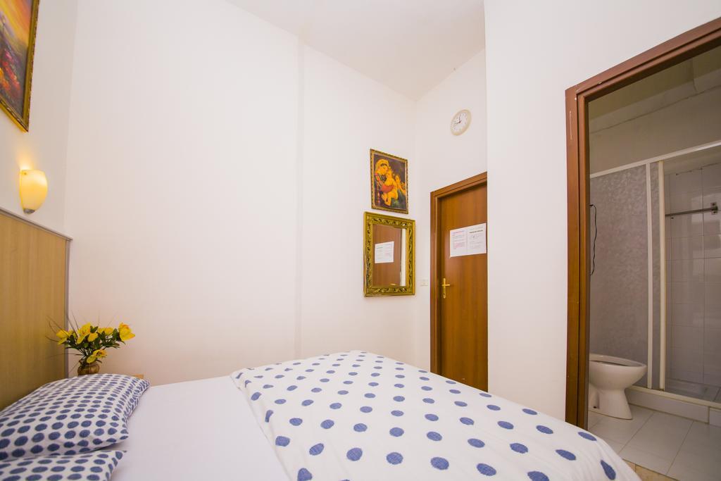 The Voice Of Roma Guesthouse エクステリア 写真